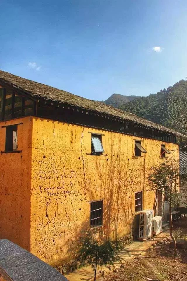 最美大山里的圖書(shū)館，感受美妙的讀書(shū)世界