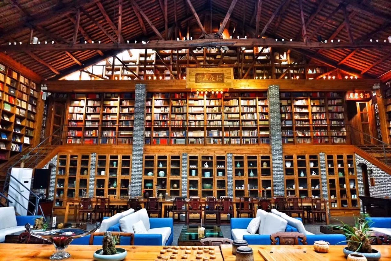 最美大山里的圖書(shū)館，感受美妙的讀書(shū)世界