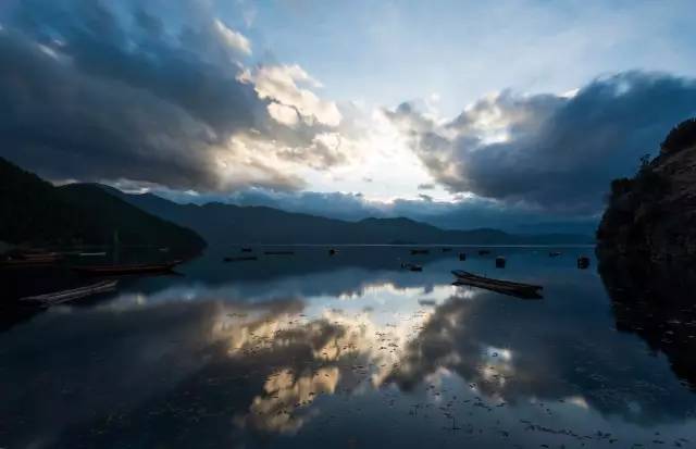 瀘沽湖新中式風格民宿，等風·半山