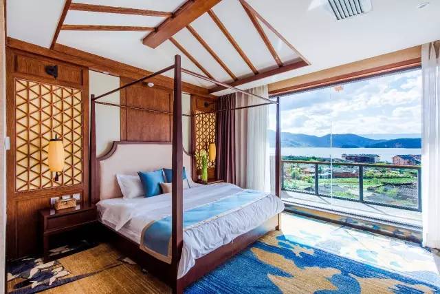 瀘沽湖新中式風格民宿，等風·半山