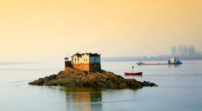 “萬(wàn)里長(zhǎng)江第一閣”鄂州觀音閣，700年屹立不倒