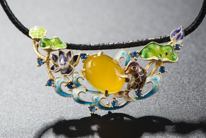 黃瑪瑙烤藍鍍金鯉魚吊墜