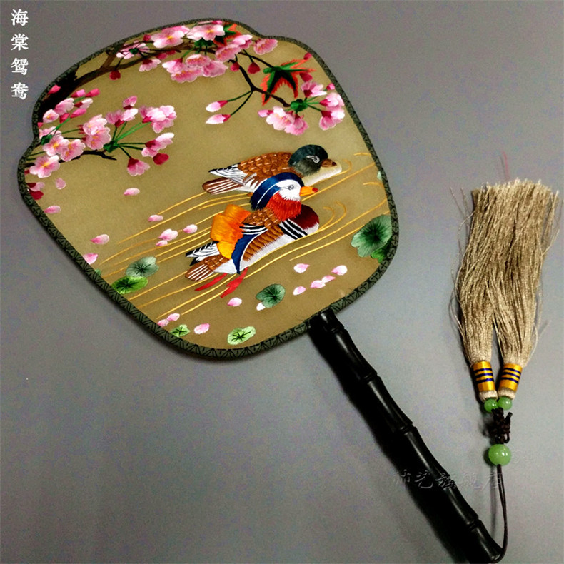 福連文苑蘇繡雙面繡傳統(tǒng)團(tuán)扇欣賞