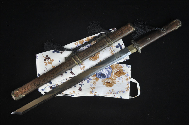 繡春刀、唐刀與雁翎刀（繡春刀兵器圖片)