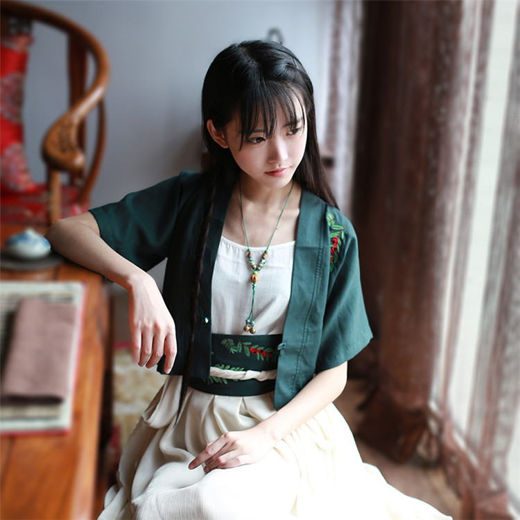 福連文苑繡花日常漢元素對(duì)襟短款上襦