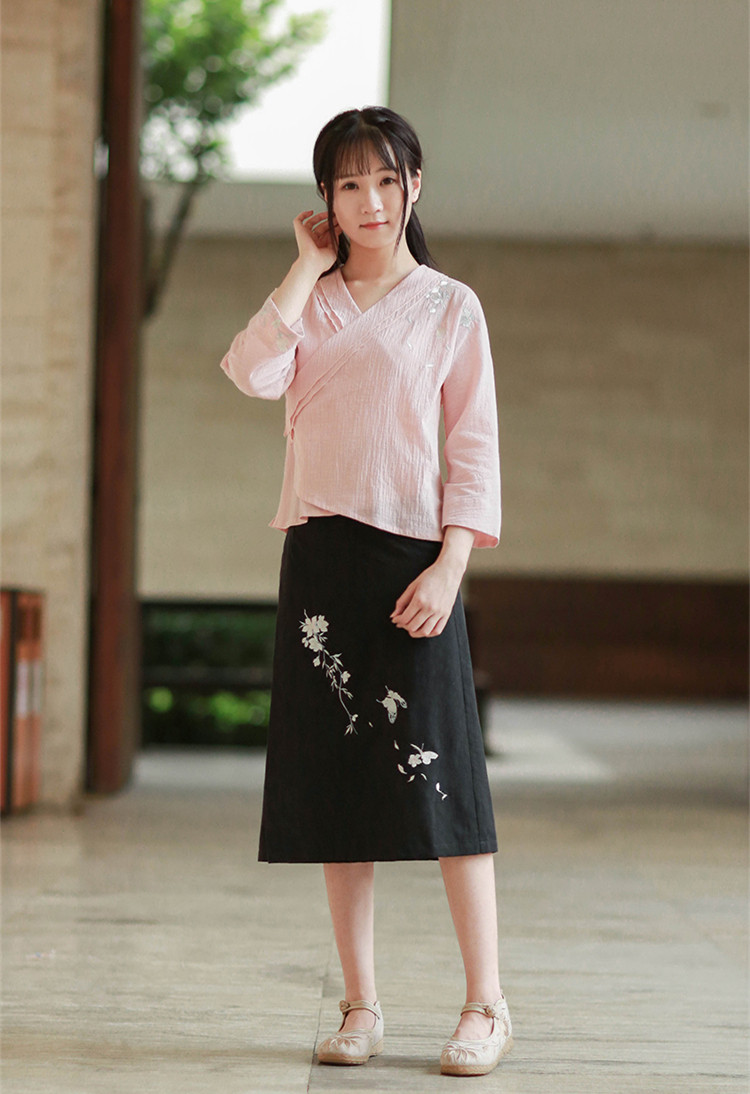 福連文苑設(shè)計(jì)刺繡漢元素交領(lǐng)棉麻上衣