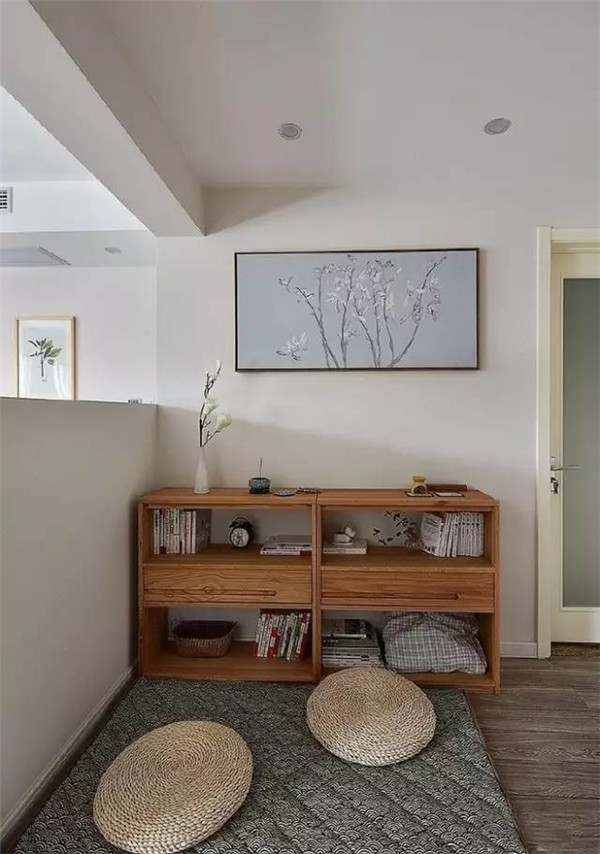 品茶牌佛之常用物，蒲團(tuán)