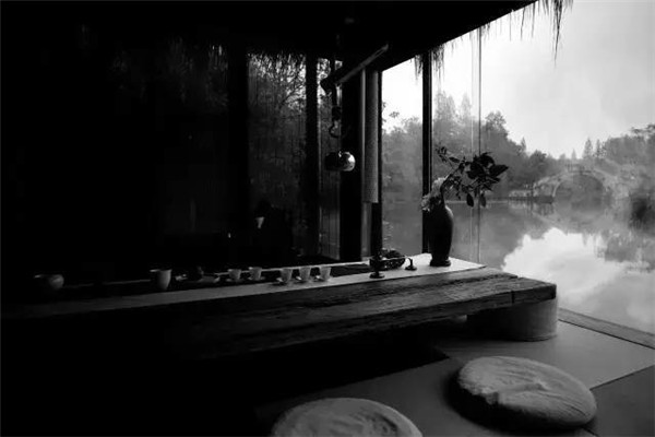 品茶牌佛之常用物，蒲團(tuán)