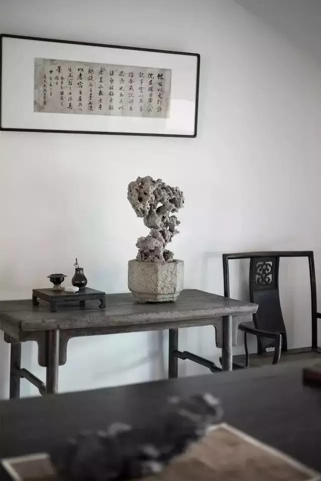 案頭之上的奇石