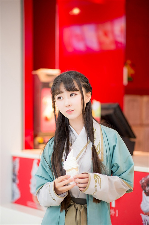 情侶漢服刺繡半臂交領襦裙