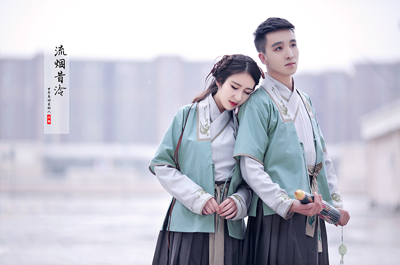 情侶漢服刺繡半臂交領襦裙