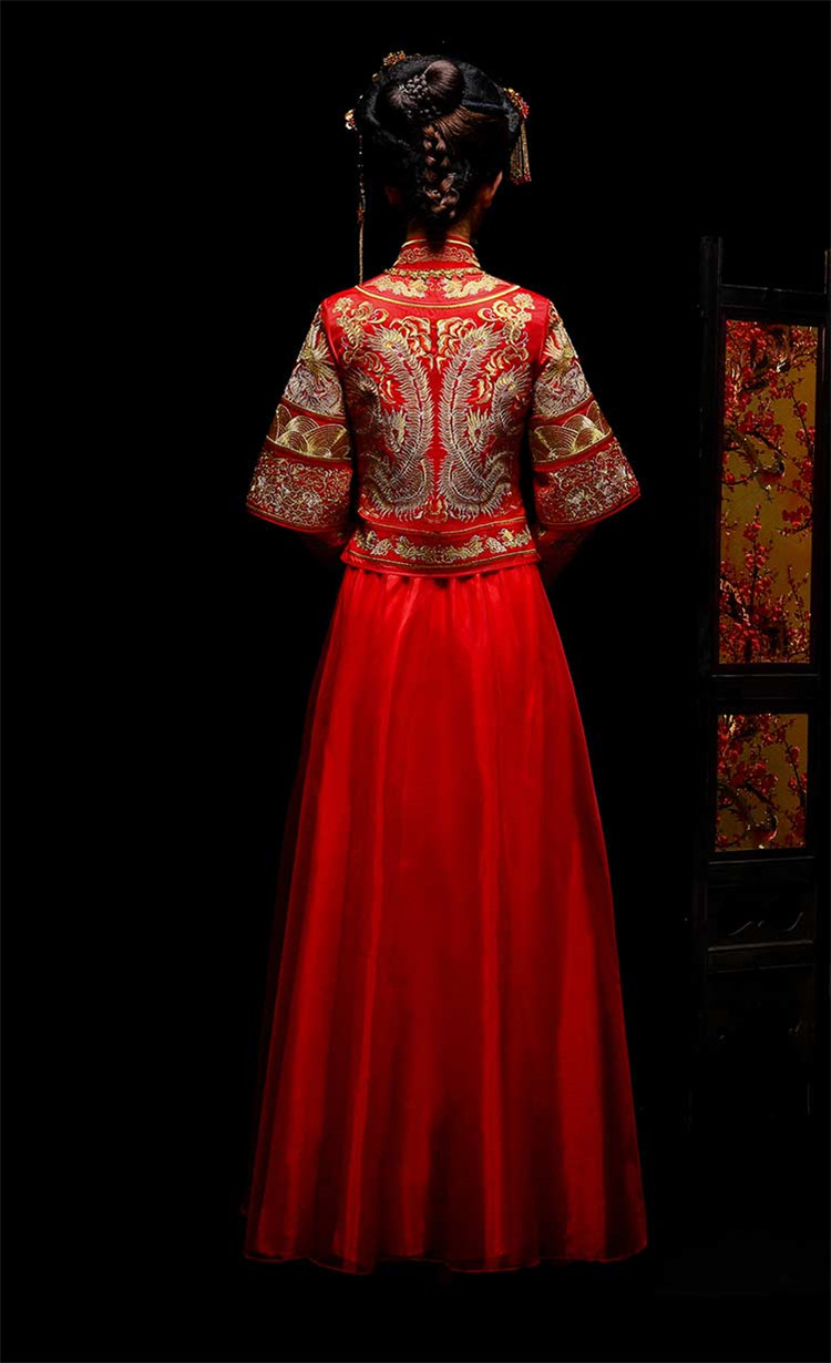 新娘中式紅裝禮服，龍鳳繡花唐裝