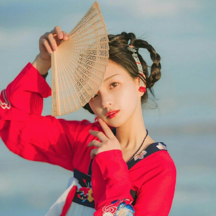 淡雅古裝女子頭像，清幽古風頭像真人