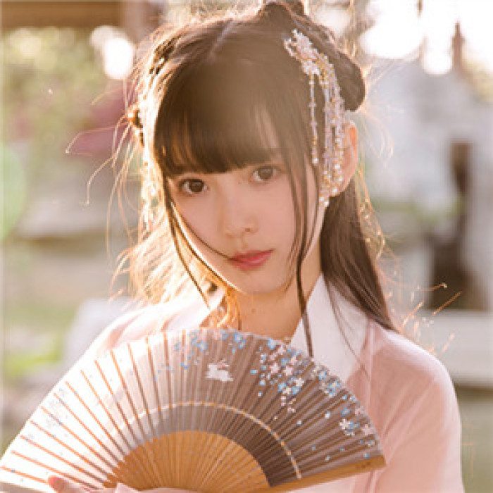 淡雅古裝女子頭像，清幽古風頭像真人