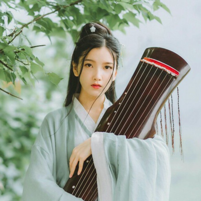 俏麗女子真人古風(fēng)頭像，婉風(fēng)流轉(zhuǎn)女生頭像