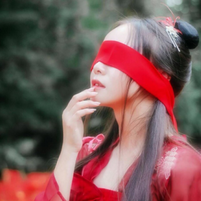 俏麗女子真人古風(fēng)頭像，婉風(fēng)流轉(zhuǎn)女生頭像