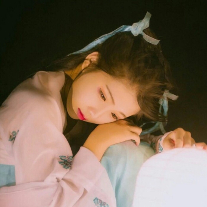 花容月貌古風(fēng)女子頭像，秀雅福連文苑qq頭像