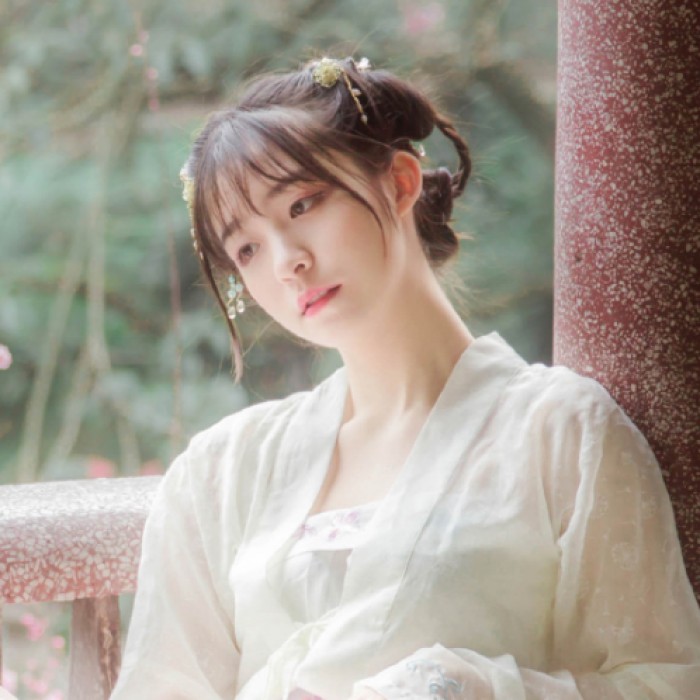 嬌俏女子古風(fēng)唯美頭像，淡掃峨眉真人女生頭像