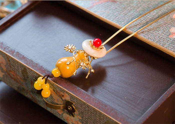 古玉串珠中式流蘇頭飾，新娘古裝發(fā)飾套裝