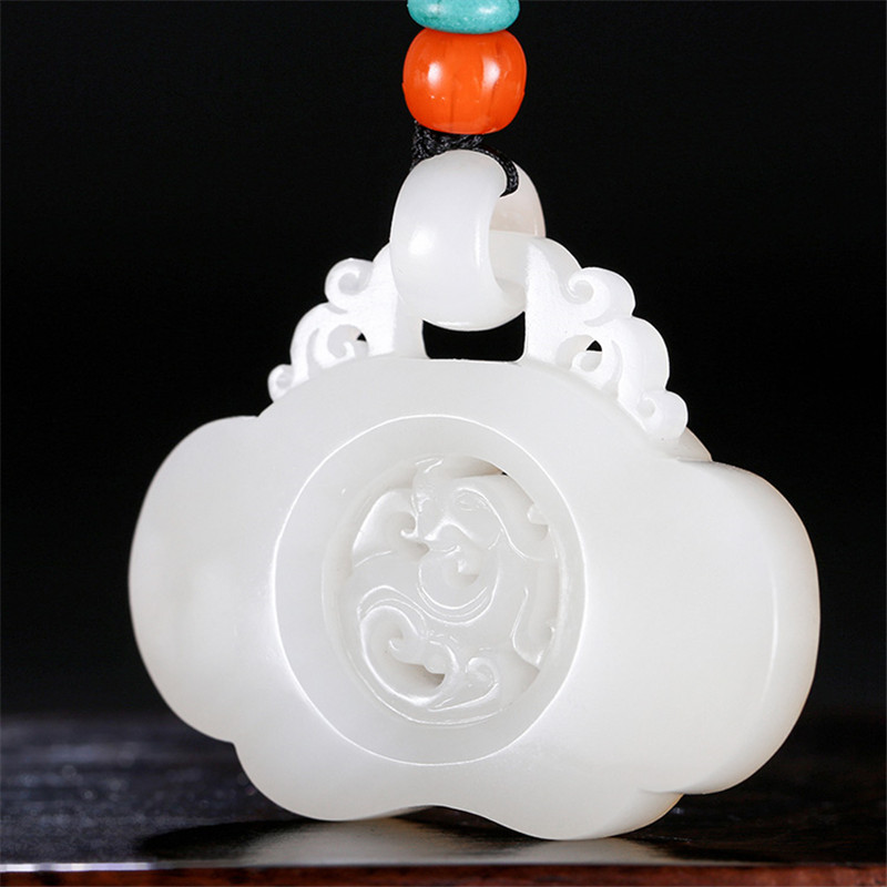 新疆和田羊脂玉龍騰掛件，龍騰富貴財(cái)源滾滾