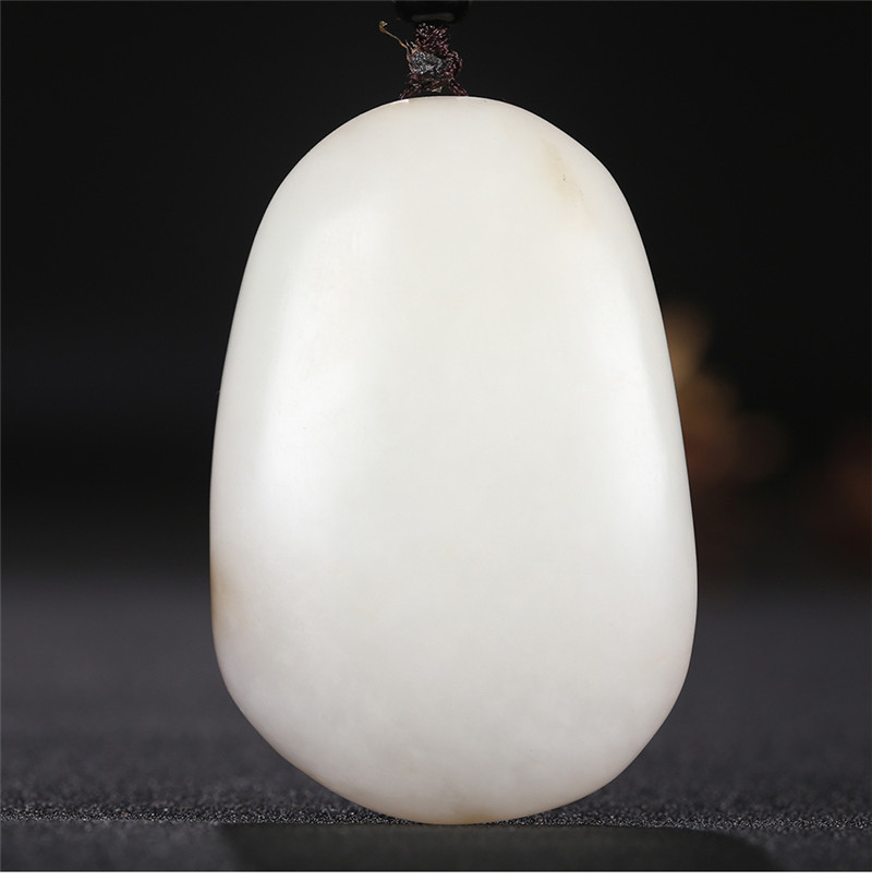 俏雕十二生肖雞掛件，和田玉黃皮籽料