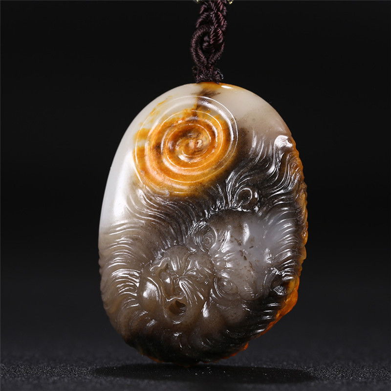 文殊菩薩三色料和田玉掛件，雙面雕刻吊墜