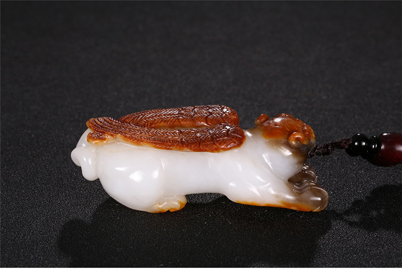 神獸飛虎手把件掛件，天然白玉手玩件玉石小擺