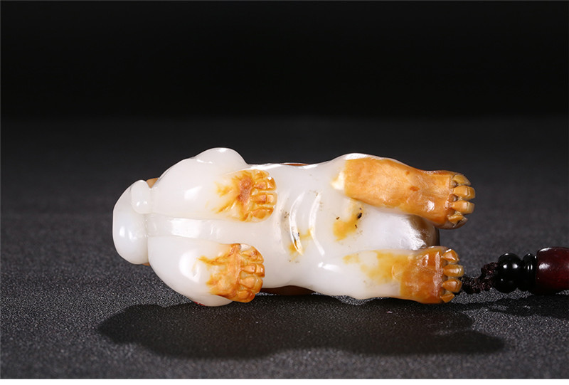 神獸飛虎手把件掛件，天然白玉手玩件玉石小擺