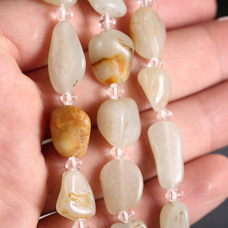 和田玉原石獨籽項鏈，玉石毛衣鏈?zhǔn)执? src="/shige/d/file/bigpic/190404/04/14-1FQQ45404-50.jpg" / data-HdAI="FIH6GZ"><img alt=