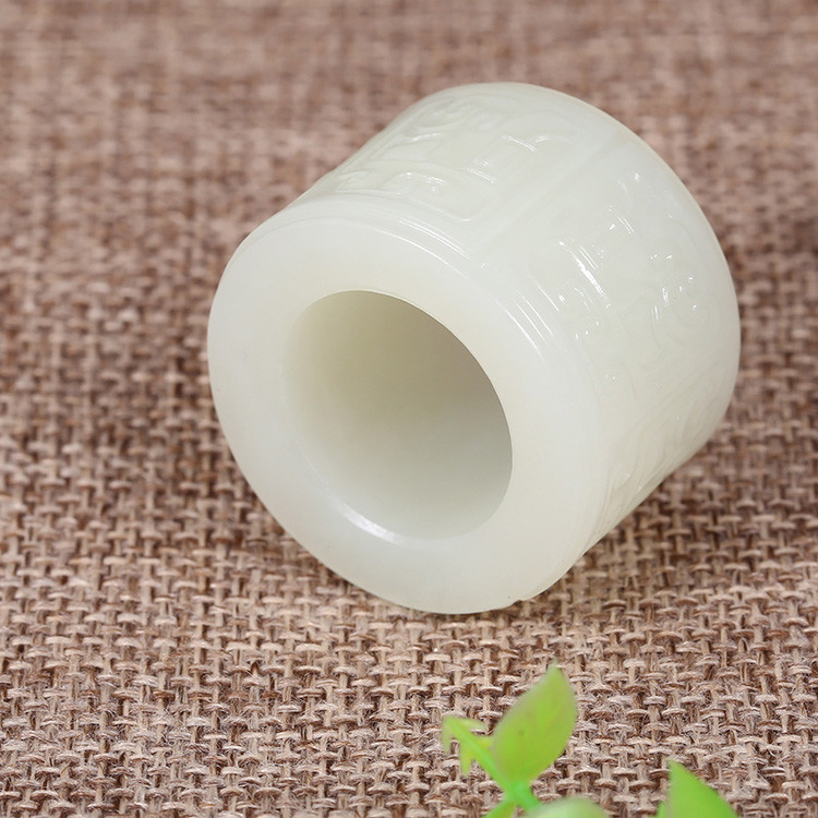 男士如意和田玉扳指，天然白玉手玩件獸面紋蘇