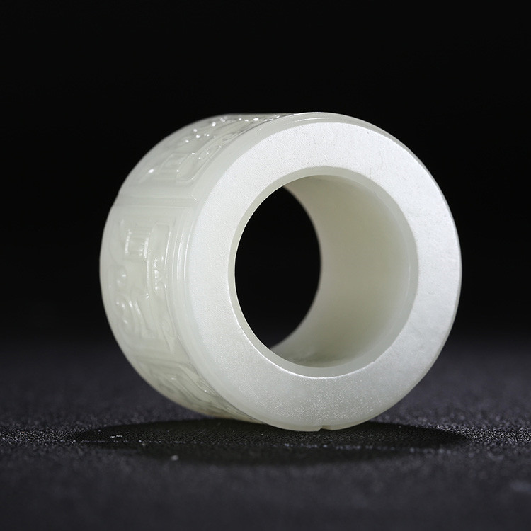 男士如意和田玉扳指，天然白玉手玩件獸面紋蘇