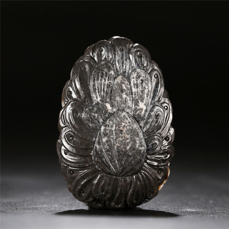 天然和田玉孔雀吊墜，白玉籽料掛件項鏈