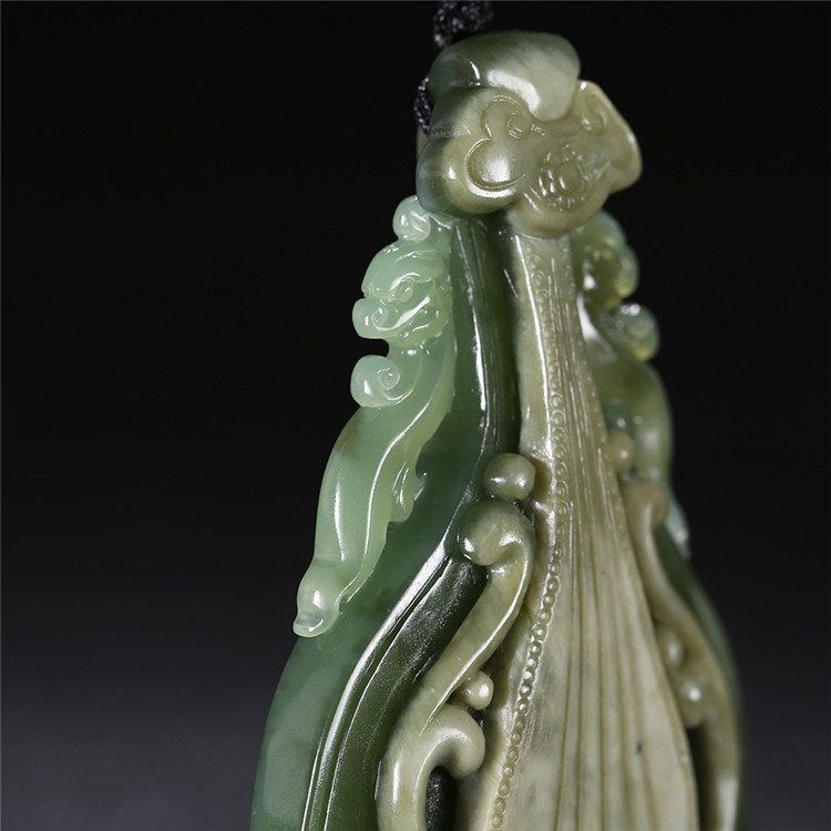 精美琵琶如意和田碧玉項(xiàng)鏈，天然玉石掛墜
