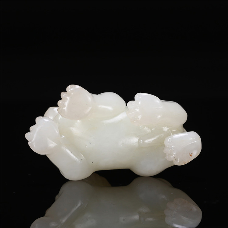 天然籽料真皮獅子手玩件，百獸之王白玉擺件