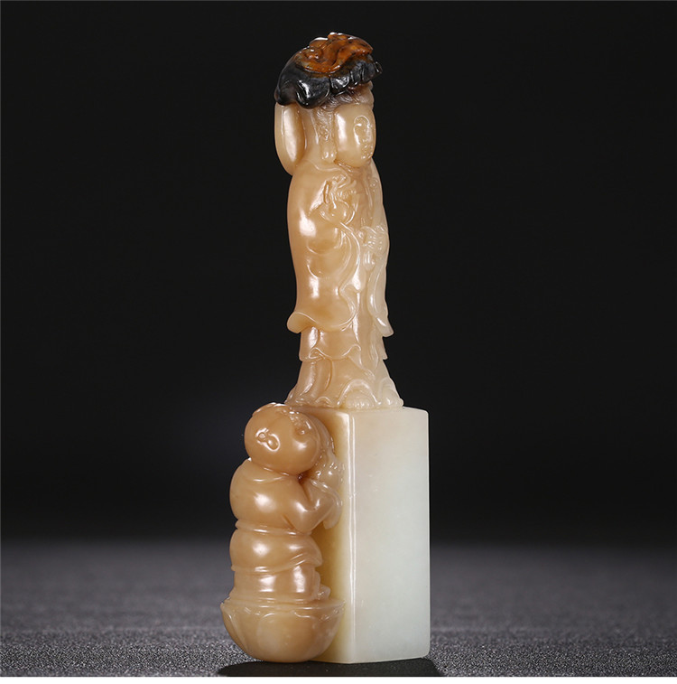 童子拜觀音白玉印章，立體圓雕和田玉手把件