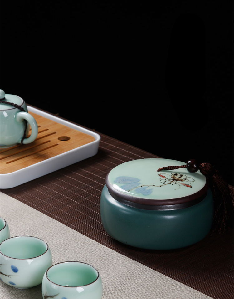 手繪陶瓷茶葉密封罐，龍泉青瓷禮盒裝普洱醒茶