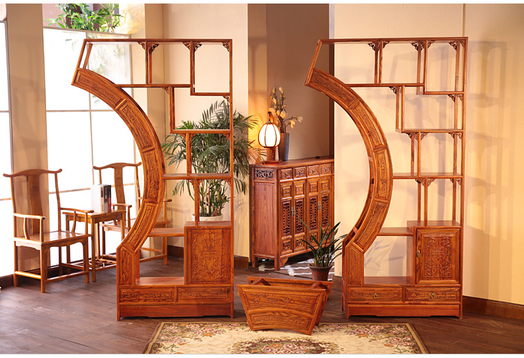 中式實木雙圈月洞門博古架，雙面雕花隔斷南榆