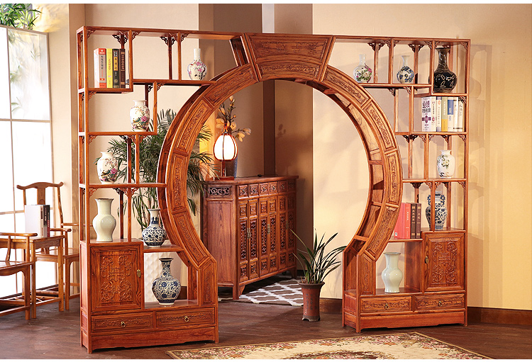 中式實木雙圈月洞門博古架，雙面雕花隔斷南榆