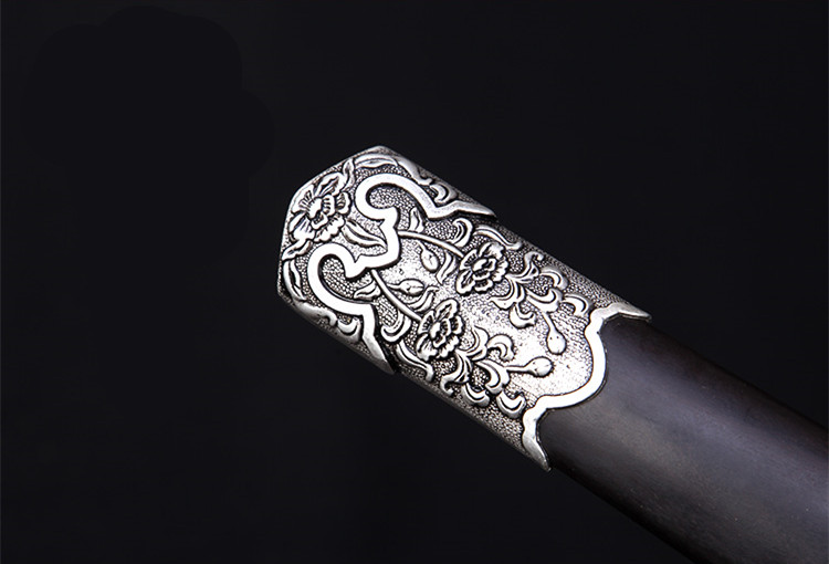 精美花紋剛唐劍兵器，古韻防銀裝黑紅劍