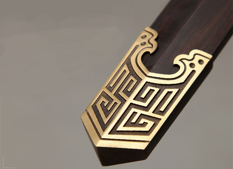 八面漢劍花紋鋼長劍，如意刀劍兵器