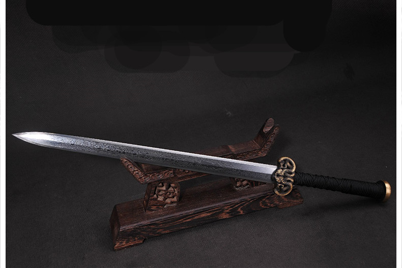 櫑具劍八面漢劍花紋鋼長款，蓬勃生機有力量