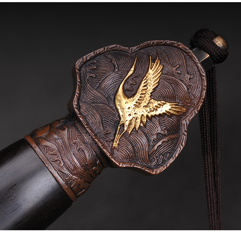 仙鶴劍花紋鋼覆土燒刃寶劍，工藝禮品劍長(zhǎng)款