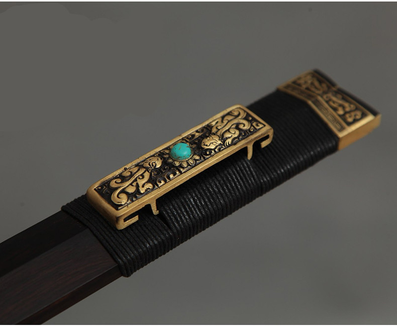 螭虎漢劍銅裝紫檀小劍，王權(quán)象征螭虎紋短劍兵