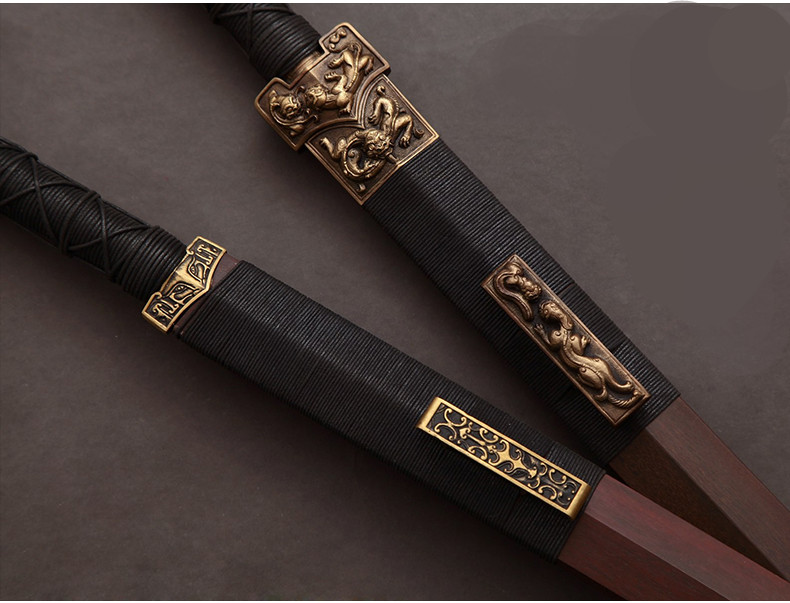 九龍羽毛紋漢劍，長劍雙手寶劍