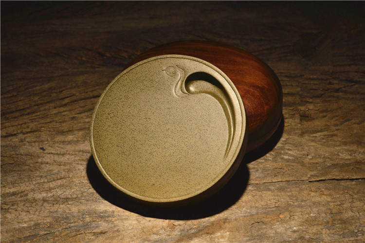 老坑黃魚(yú)子原石籽料硯臺(tái)，四大名硯?kù)ǔ幊幣_(tái)