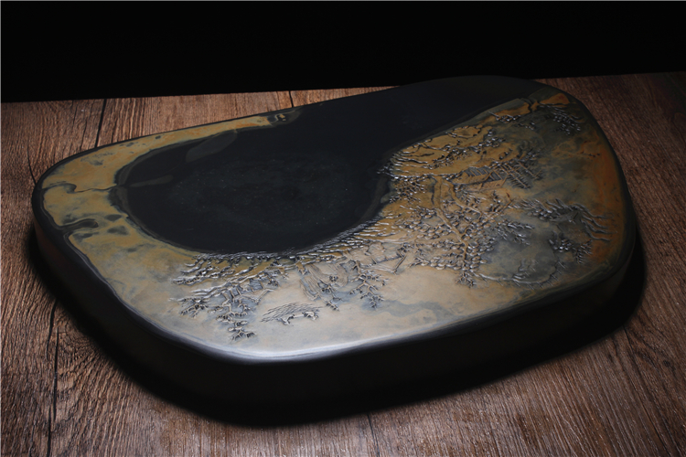 松山雅居歙硯手工精品，老坑金暈原石籽料