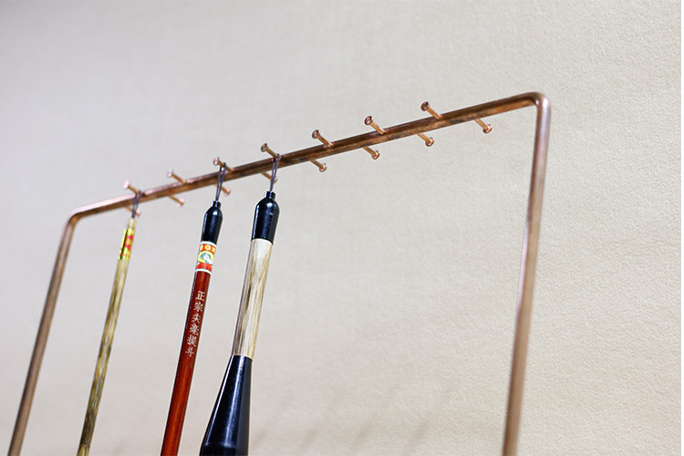 紫銅精品硯石毛筆掛，中式書法擺件筆架