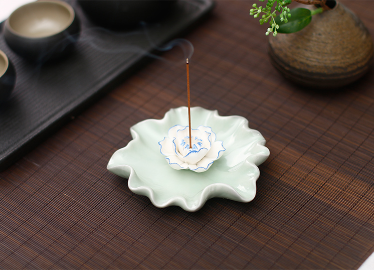 蓮花香爐香插線香爐，創(chuàng)意唯美中式陶瓷熏香爐