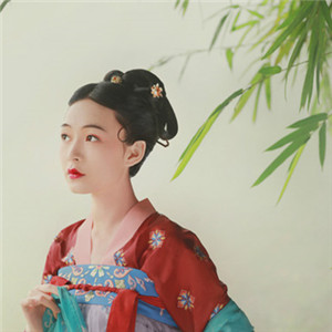 煙雨迷蒙古風(fēng)女子頭像，漢服真人頭像qq頭頭像