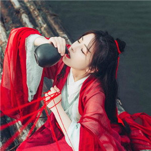俠骨柔情女子古風(fēng)頭像大全，紅衣似火灼人眼